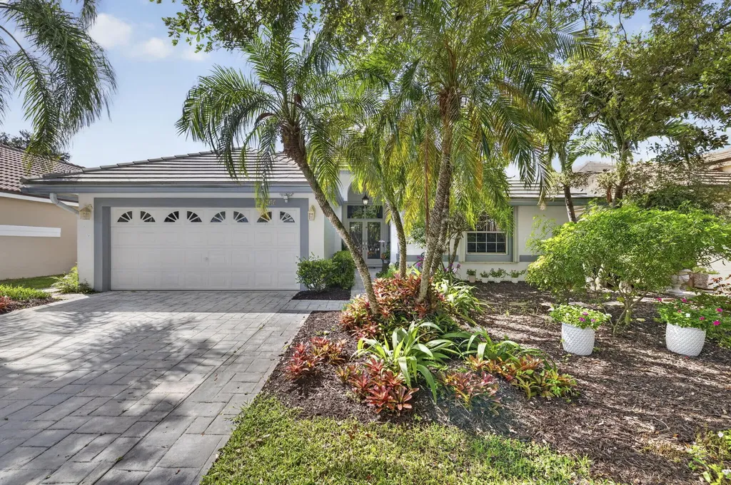 11728 Highland Place Coral Springs FL 33071