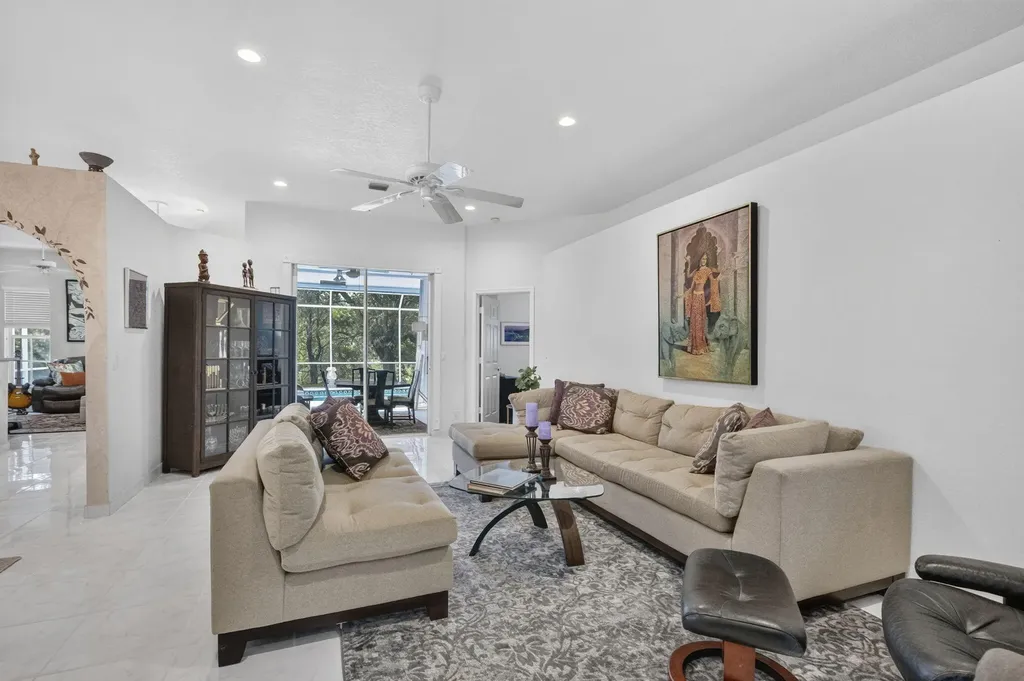11728 Highland Place Coral Springs FL 33071