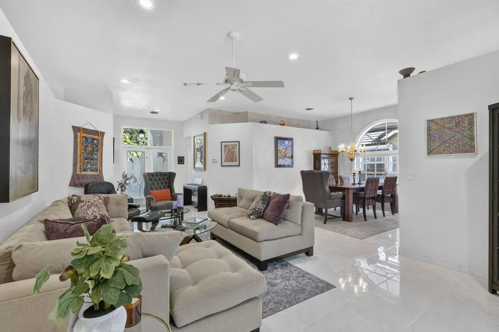 11728 Highland Place Coral Springs FL 33071