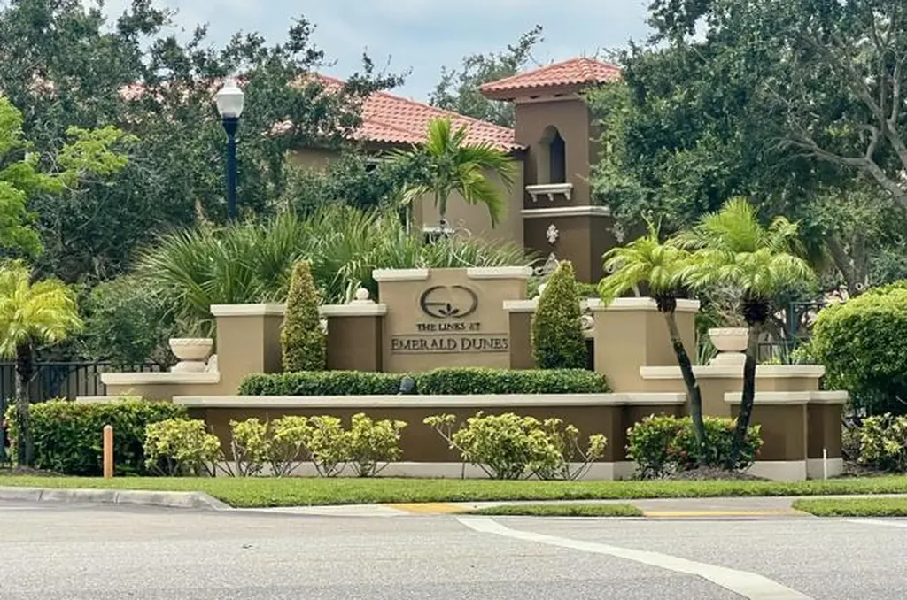 2920 Hidden Hills Road West Palm Beach FL 33411