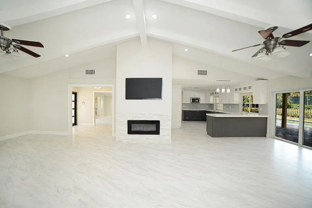 6943 Giralda Circle Boca Raton FL 33433
