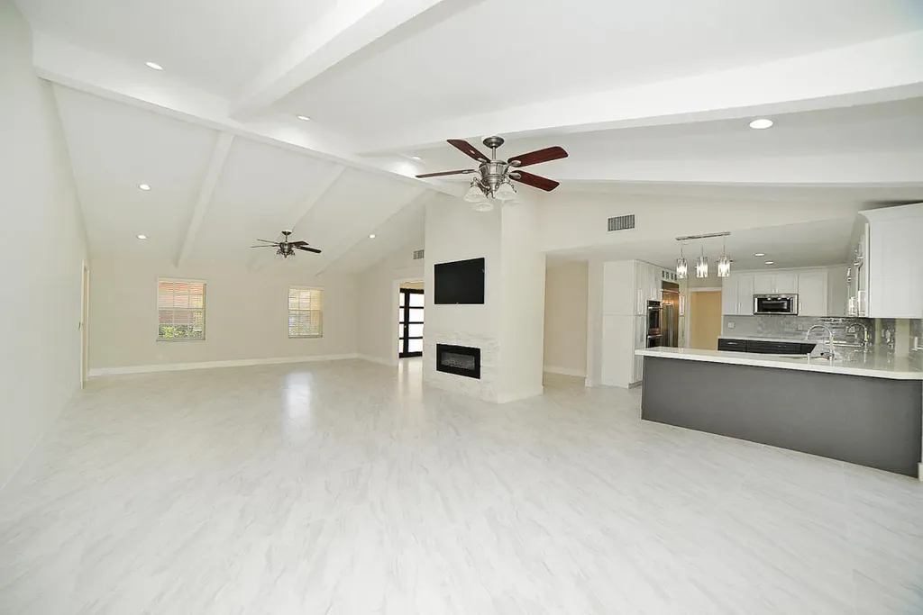 6943 Giralda Circle Boca Raton FL 33433