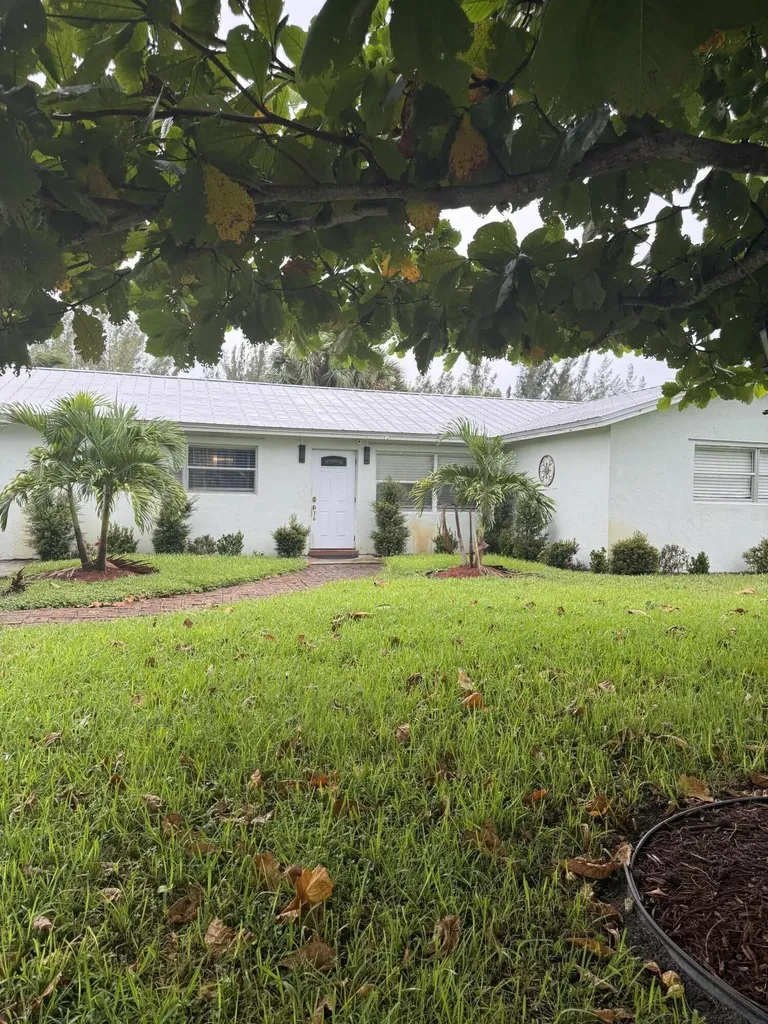 6739 Patricia Drive West Palm Beach FL 33413