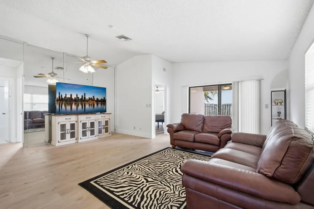 8300 SW 41st Street Davie FL 33328