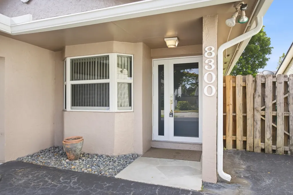 8300 SW 41st Street Davie FL 33328