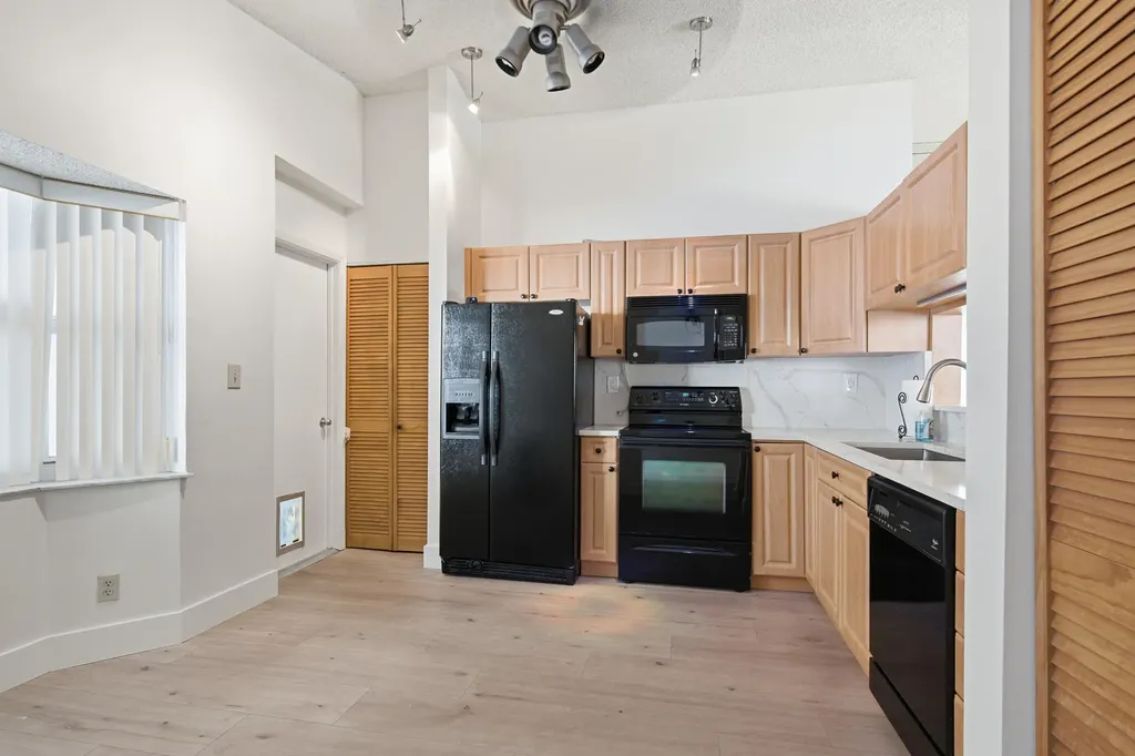 8300 SW 41st Street Davie FL 33328