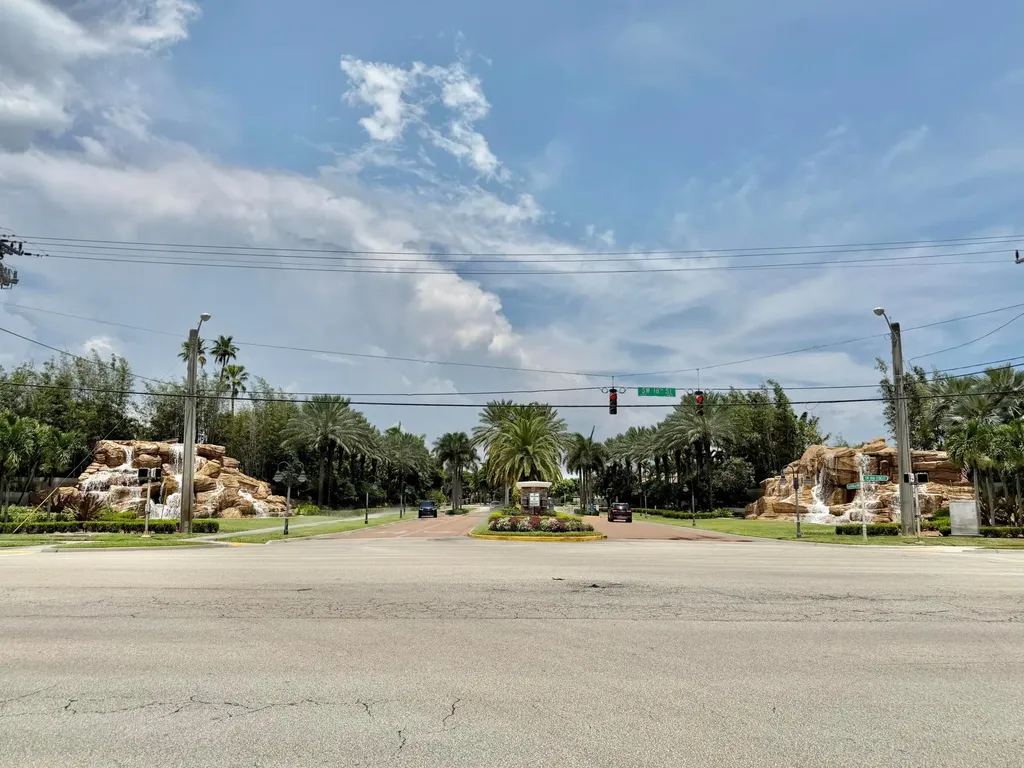 6411 Via Rosa Boca Raton FL 33433