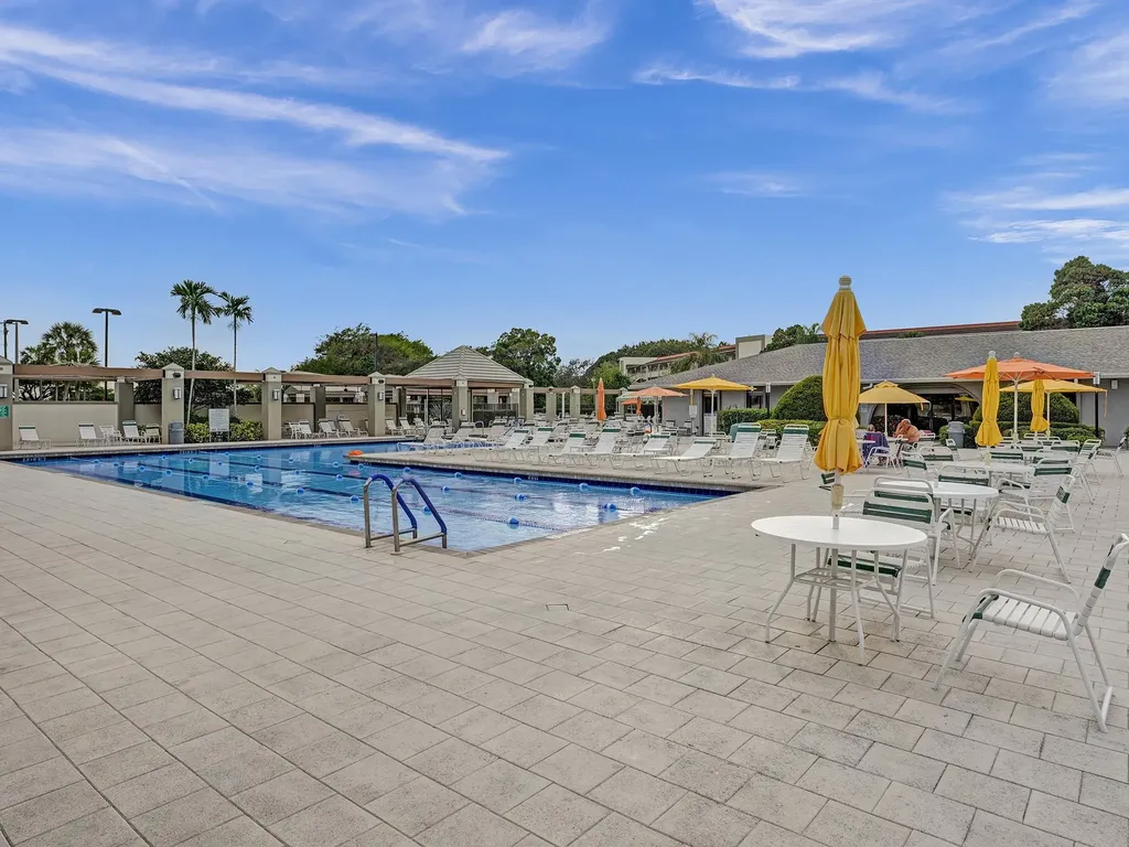 1104 Bahama Bend Coconut Creek FL 33066
