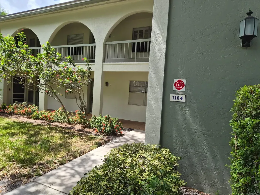 1104 Bahama Bend Coconut Creek FL 33066