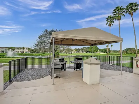 1104 Bahama Bend Coconut Creek FL 33066