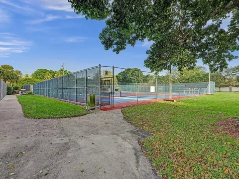 1104 Bahama Bend Coconut Creek FL 33066