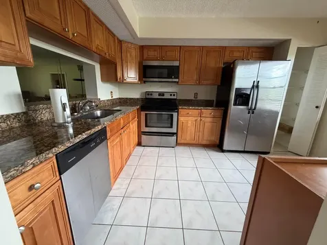 12650 SW 6th Street Pembroke Pines FL 33027