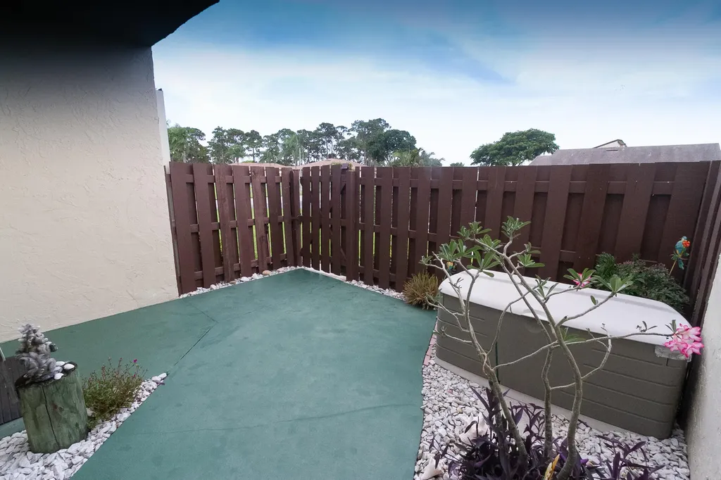 13923 Nesting Way Delray Beach FL 33484