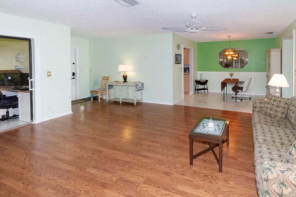 13923 Nesting Way Delray Beach FL 33484