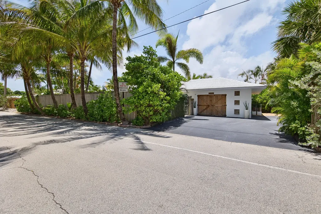 1929 S Ocean Drive Fort Lauderdale FL 33316