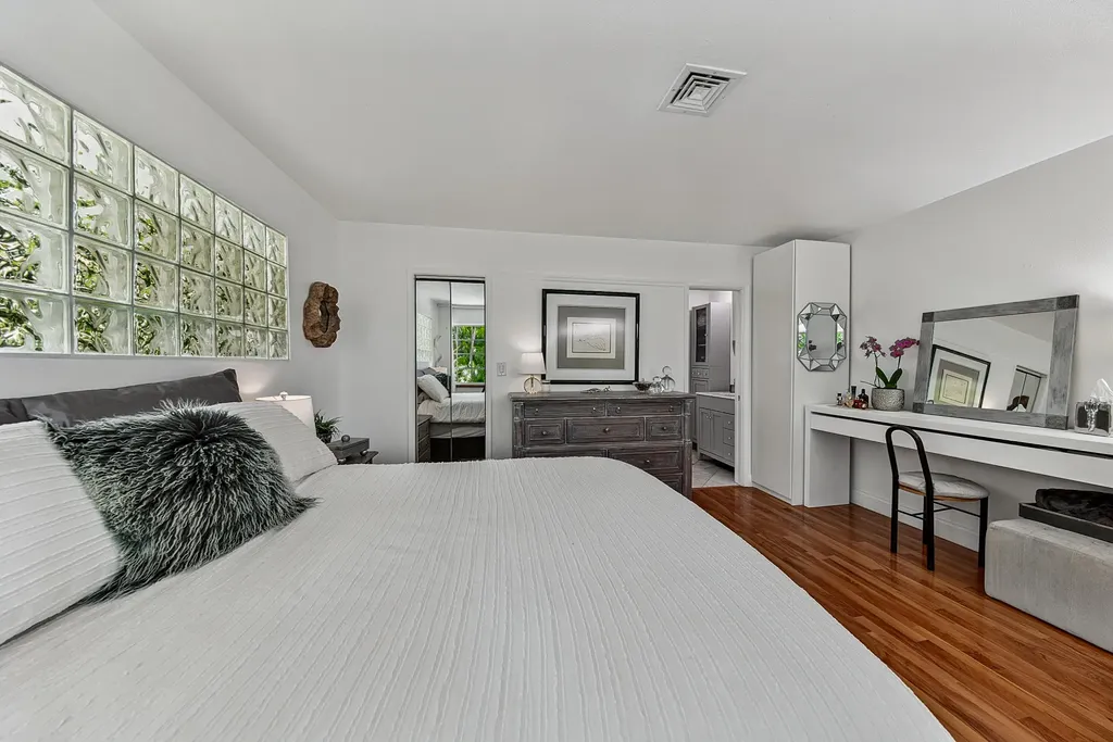 1929 S Ocean Drive Fort Lauderdale FL 33316