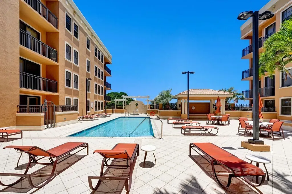511 Lucerne Avenue Lake Worth Beach FL 33460