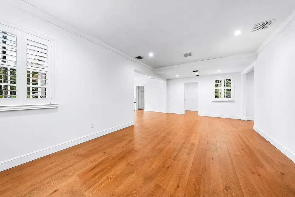 232 Essex Lane West Palm Beach FL 33405