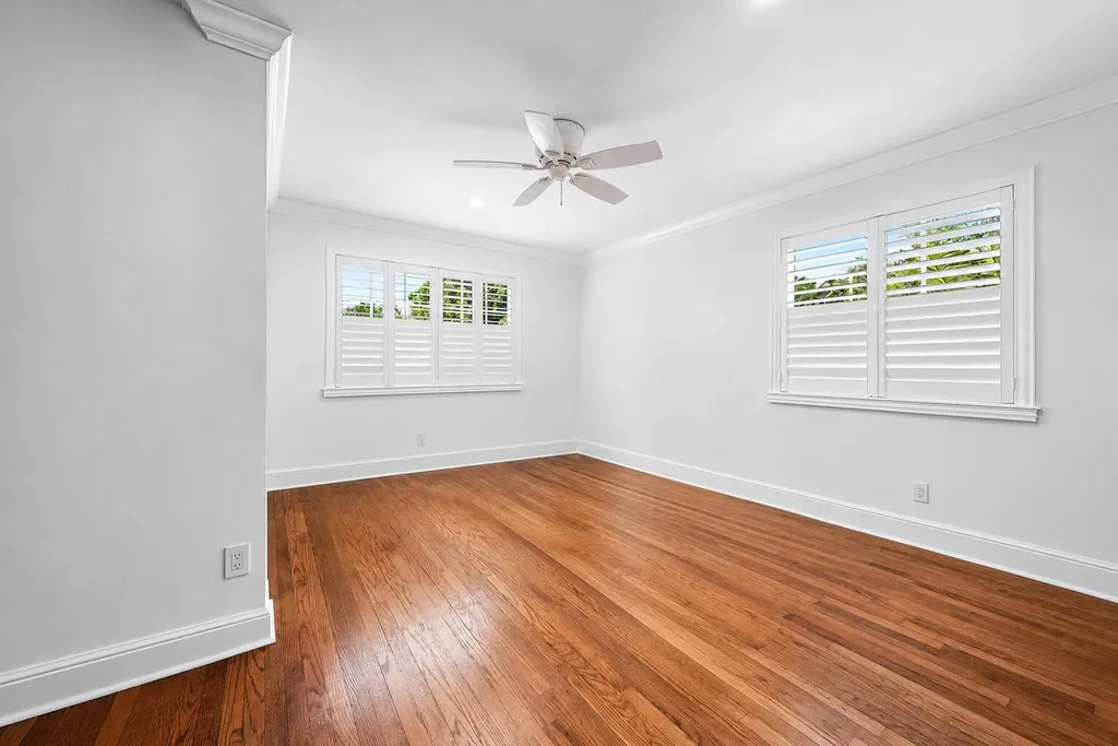 232 Essex Lane West Palm Beach FL 33405