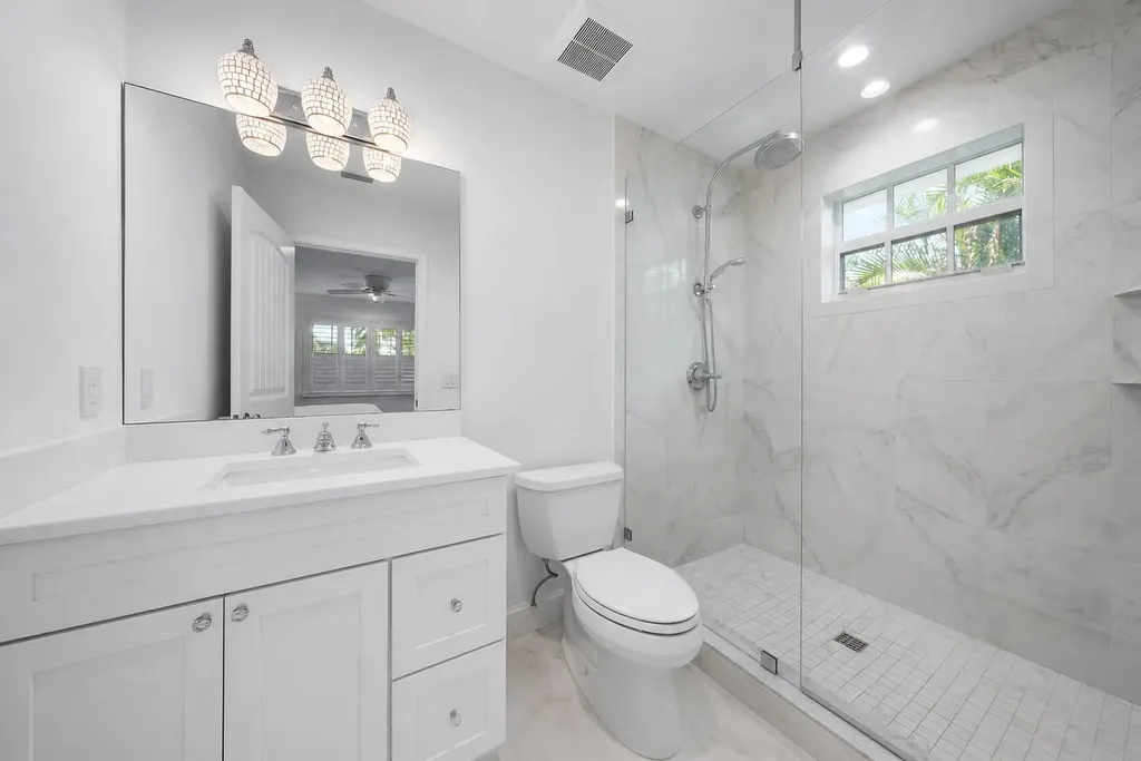 232 Essex Lane West Palm Beach FL 33405