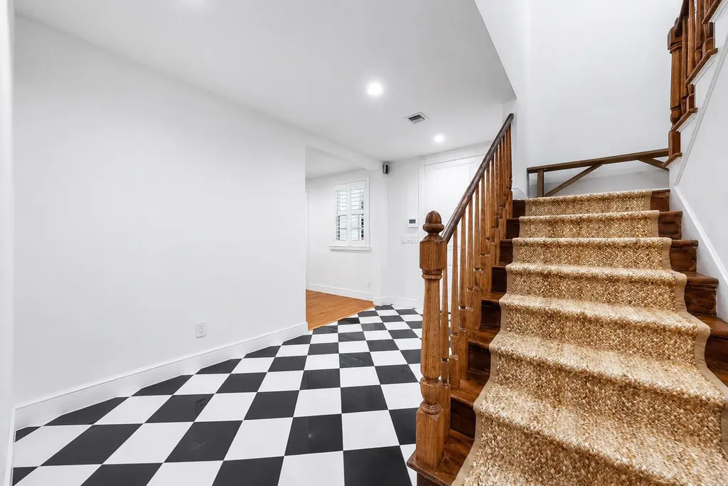 232 Essex Lane West Palm Beach FL 33405