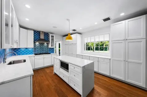 232 Essex Lane West Palm Beach FL 33405