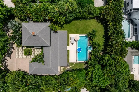 232 Essex Lane West Palm Beach FL 33405