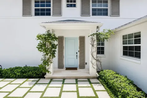 232 Essex Lane West Palm Beach FL 33405