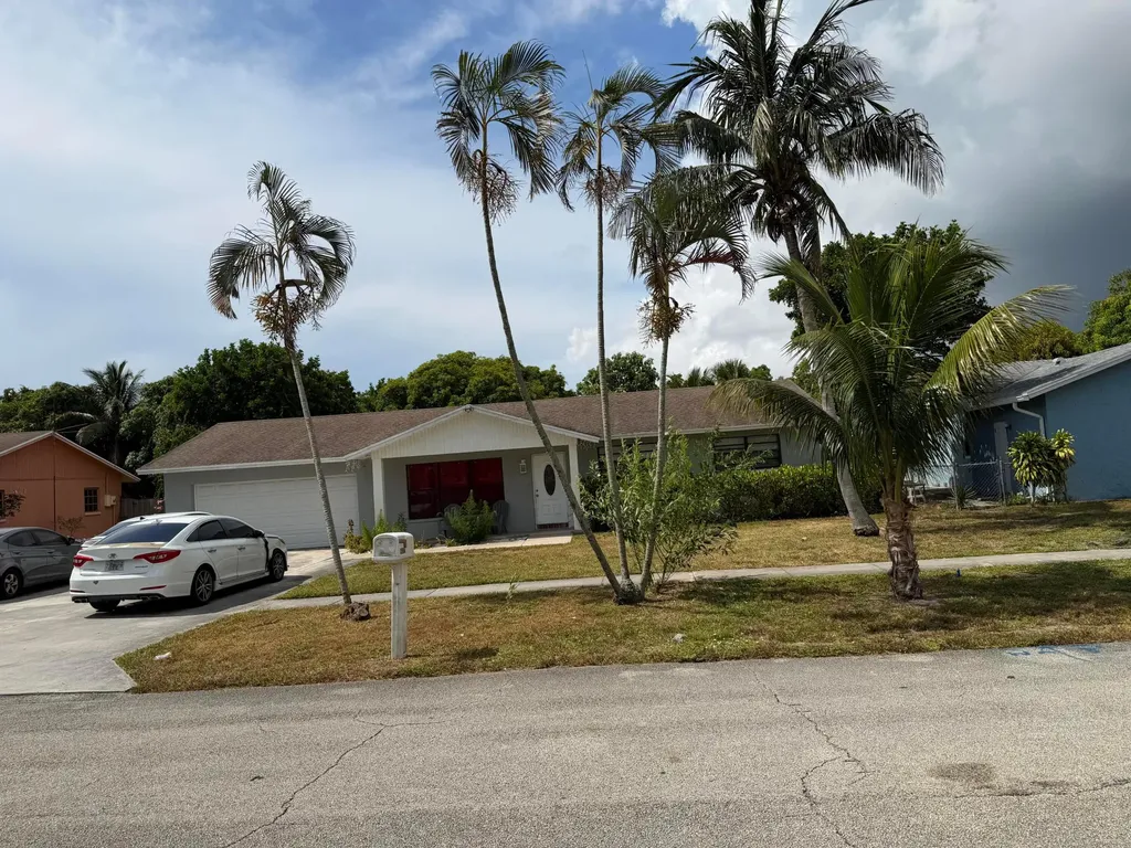 2986 Cortez Lane Delray Beach FL 33445
