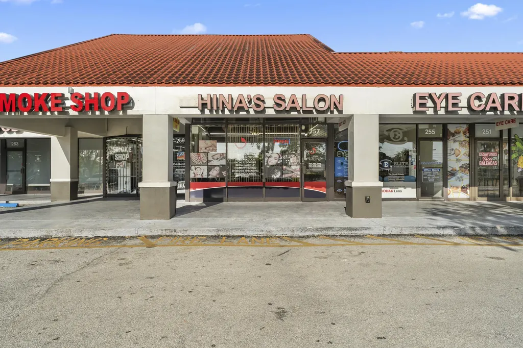 257 N University Drive Pembroke Pines FL 33024