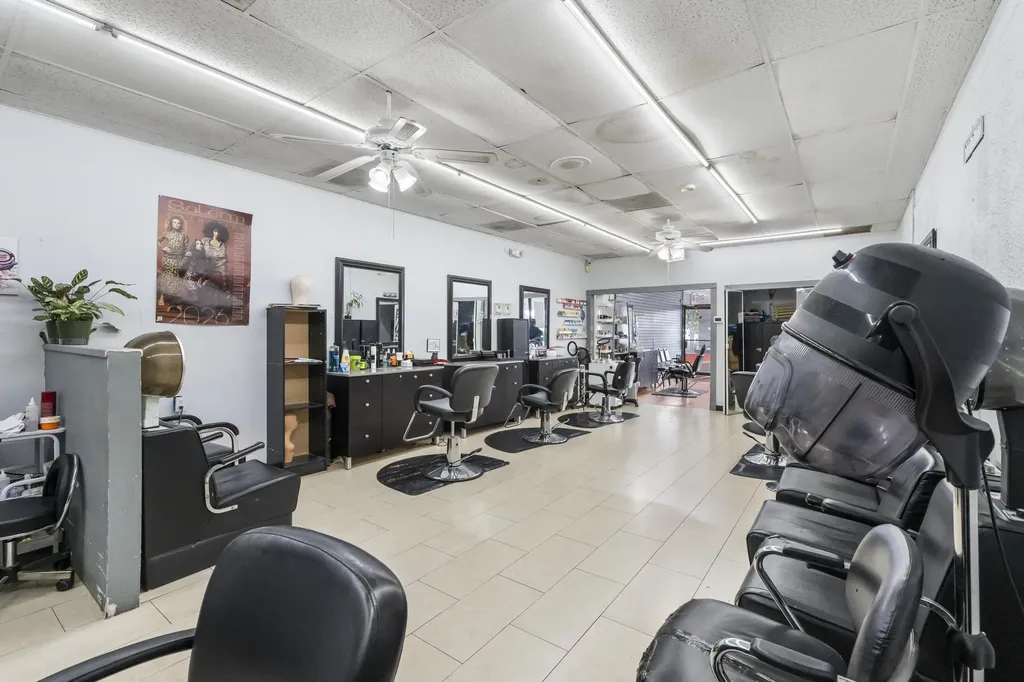 257 N University Drive Pembroke Pines FL 33024