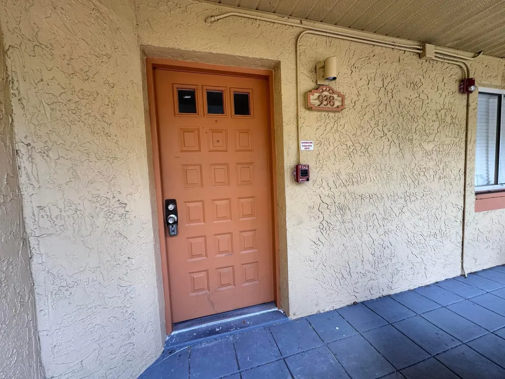938 Coral Club Drive Coral Springs FL 33071