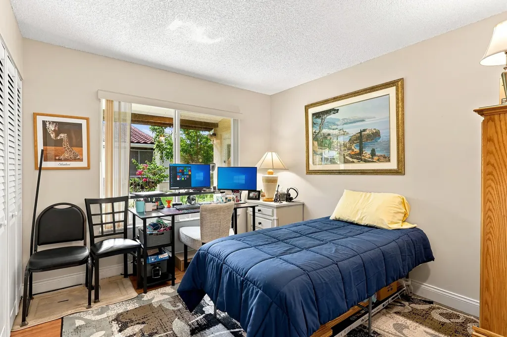 2532 Boundbrook Drive S Palm Springs FL 33406
