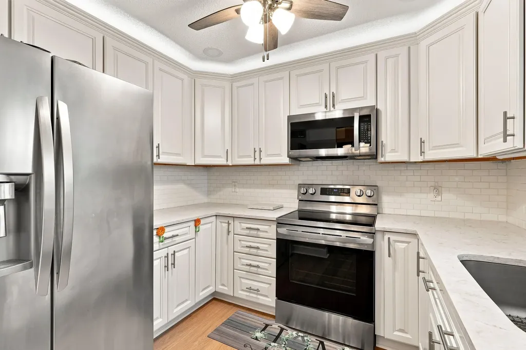 2532 Boundbrook Drive S Palm Springs FL 33406