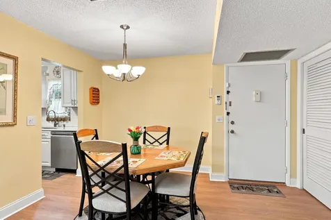 2532 Boundbrook Drive S Palm Springs FL 33406