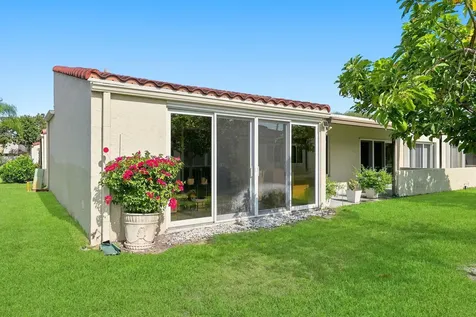 2532 Boundbrook Drive S Palm Springs FL 33406