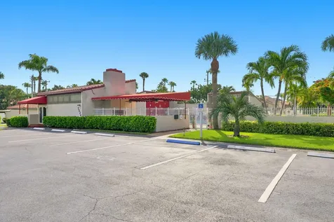 2532 Boundbrook Drive S Palm Springs FL 33406