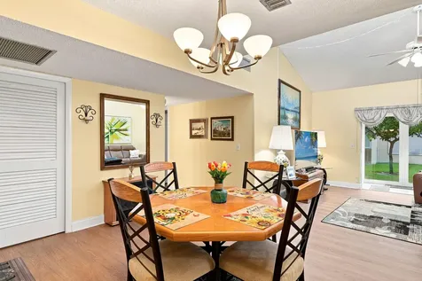 2532 Boundbrook Drive S Palm Springs FL 33406