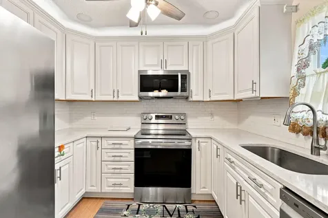 2532 Boundbrook Drive S Palm Springs FL 33406