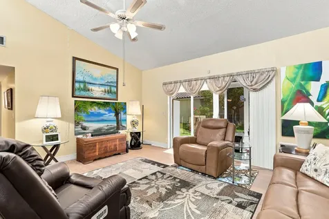 2532 Boundbrook Drive S Palm Springs FL 33406