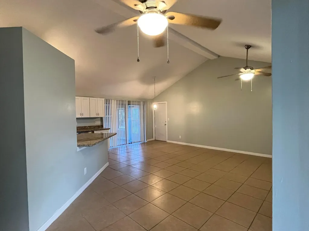 1258 SE Mc Farlane Avenue Port St Lucie FL 34952