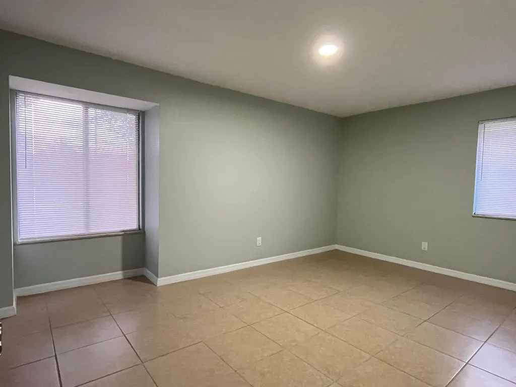 1258 SE Mc Farlane Avenue Port St Lucie FL 34952