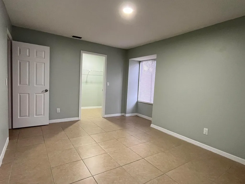 1258 SE Mc Farlane Avenue Port St Lucie FL 34952