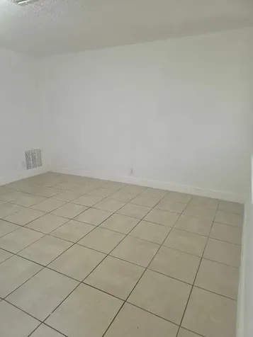3640 NE 1st Avenue Oakland Park FL 33334