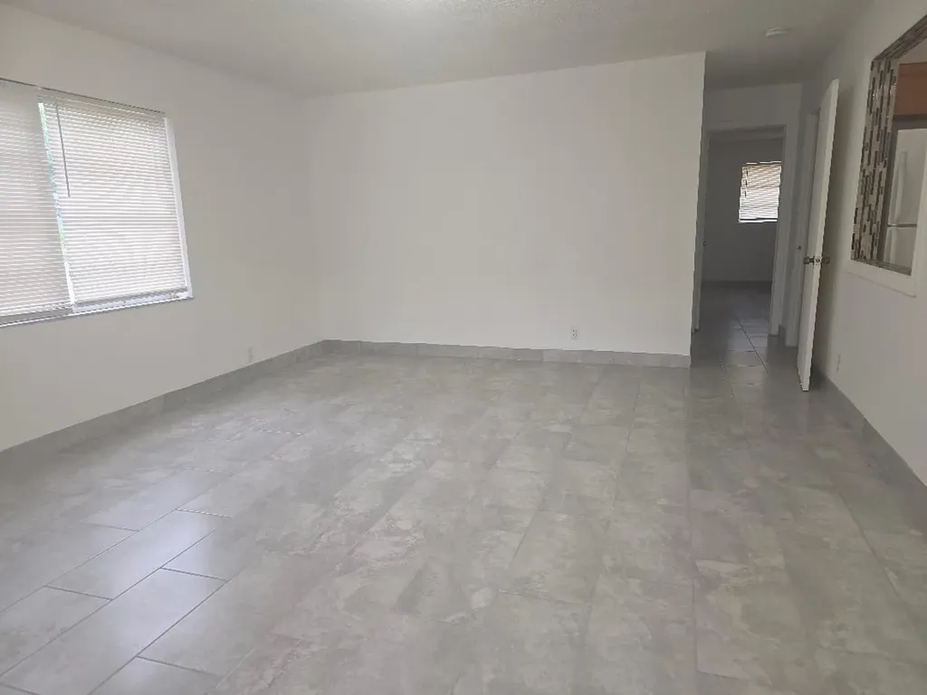 3640 NE 1st Avenue Oakland Park FL 33334