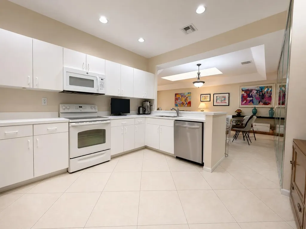 12598 Crystal Pointe Drive Boynton Beach FL 33437