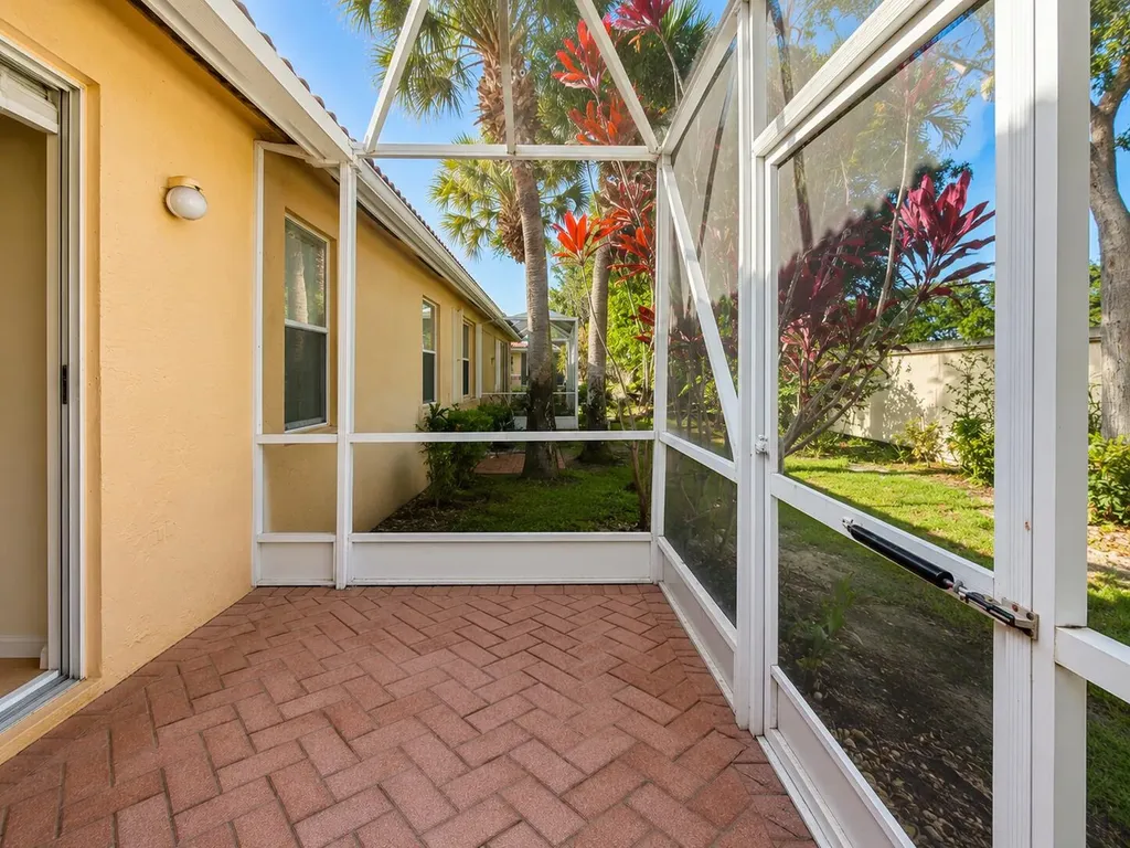 12598 Crystal Pointe Drive Boynton Beach FL 33437