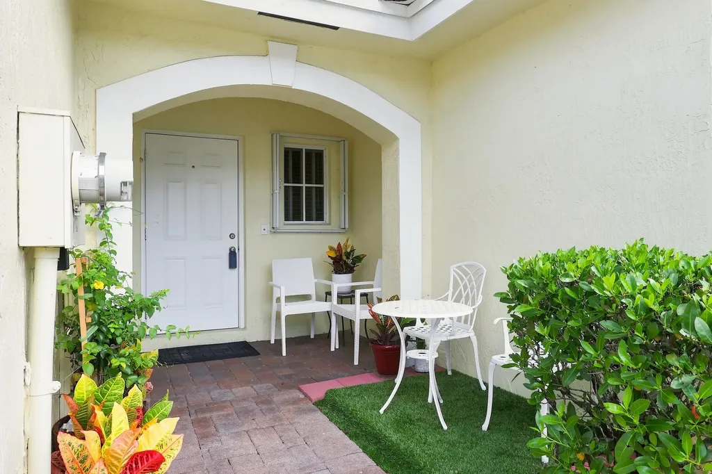 1138 Imperial Lake Road West Palm Beach FL 33413