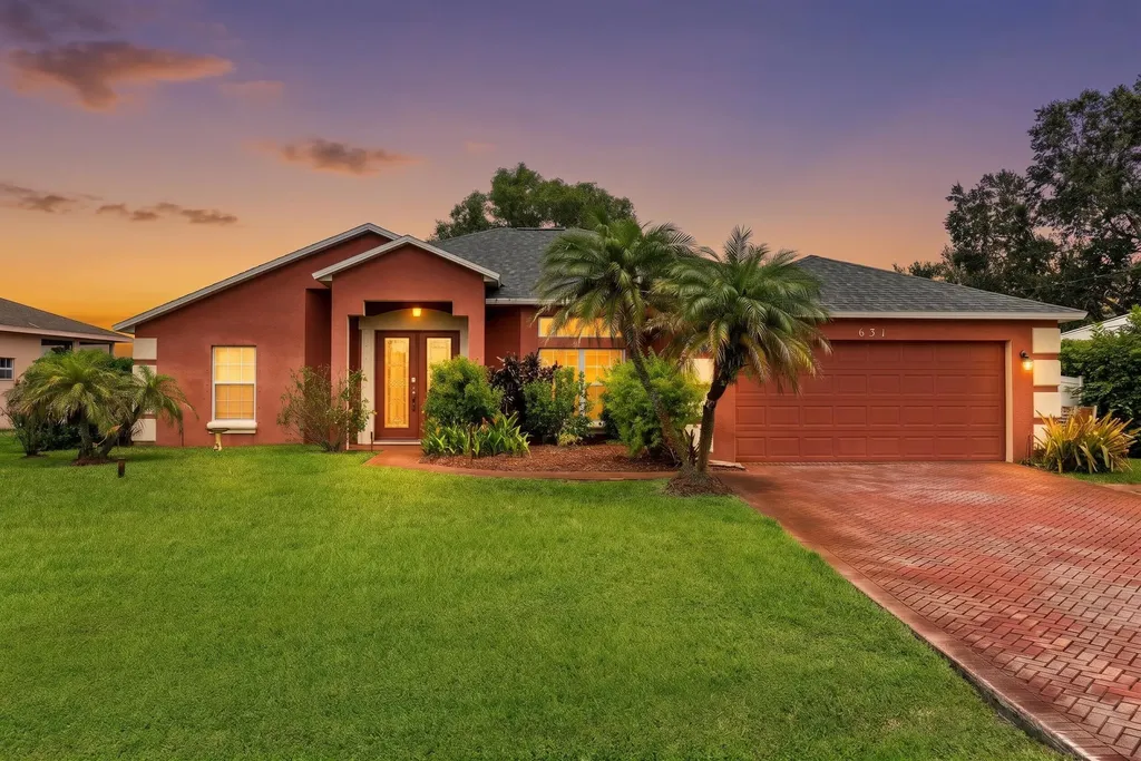 631 SE Stow Terrace Port St Lucie FL 34984
