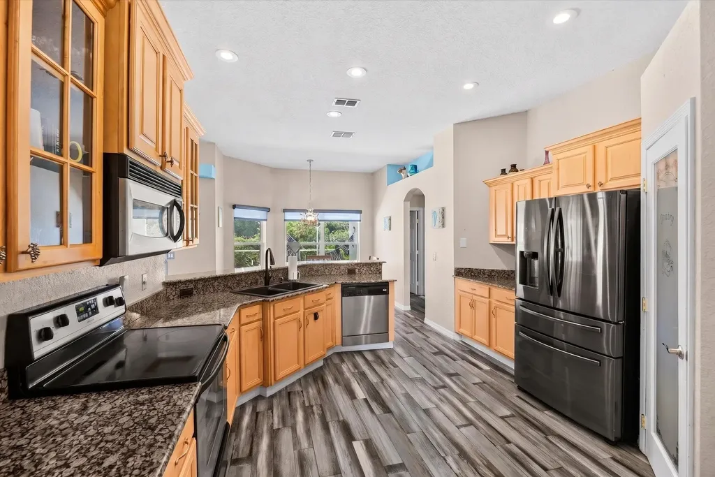 631 SE Stow Terrace Port St Lucie FL 34984
